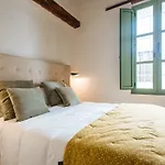 Rocío 17 Luxury Duplex with Shared-Patio